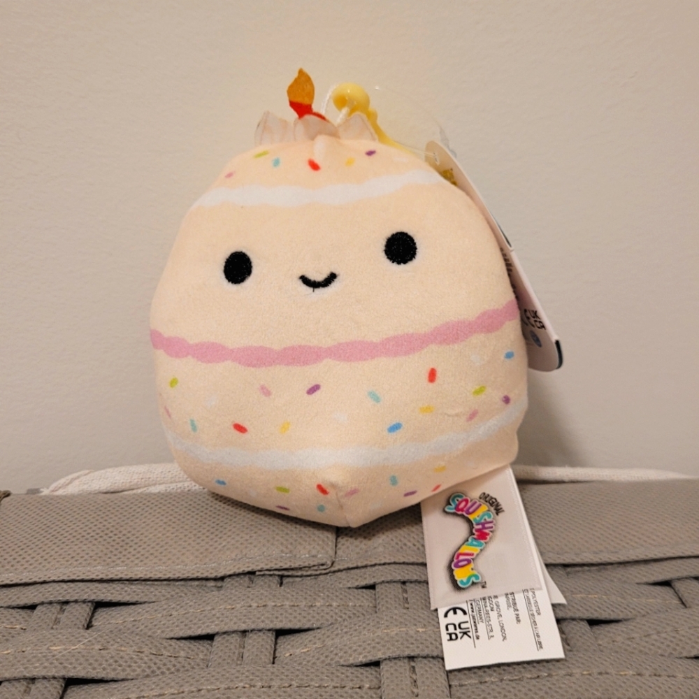 Dorina Squishmallow Clip